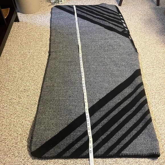 NWT Soft Surroundings Whistler Poncho Cape Black Gray One Size Lagenlook Blanket - Picture 8 of 9